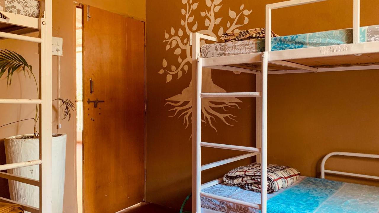 Rootsvilla Vagator - Longstays, Coworking Backpacker'S Hostel Kültér fotó